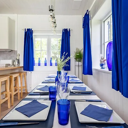 Maison A La Mer, Avec Grand Jardin Et Terrain De Petanque Koksijde
