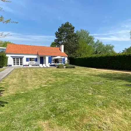 Villa Maison A La Mer, Avec Grand Jardin Et Terrain De Petanque *